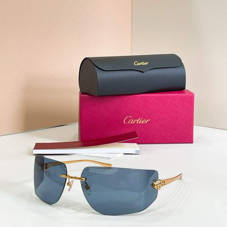 Picture of Cartier Sunglasses _SKUfw80443006fw